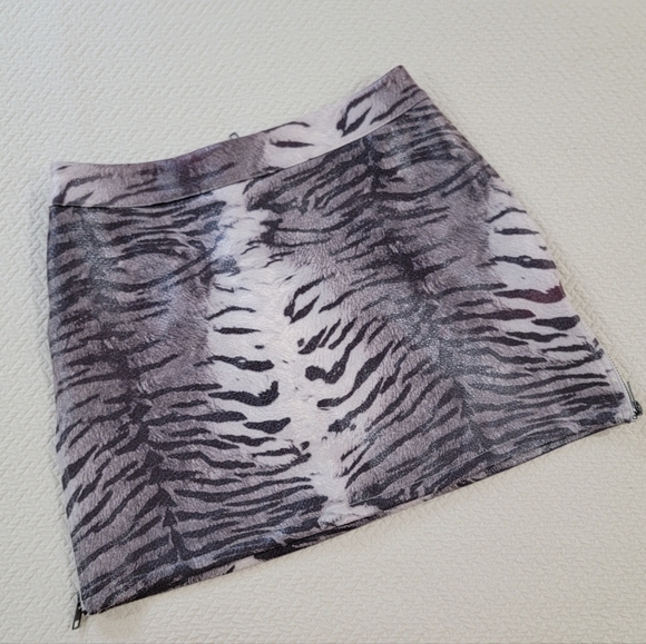 Cloud Ten Zebra Tiger Print Mini Skirt Size Small Side Zippers Animal Pattern - Picture 3 of 15